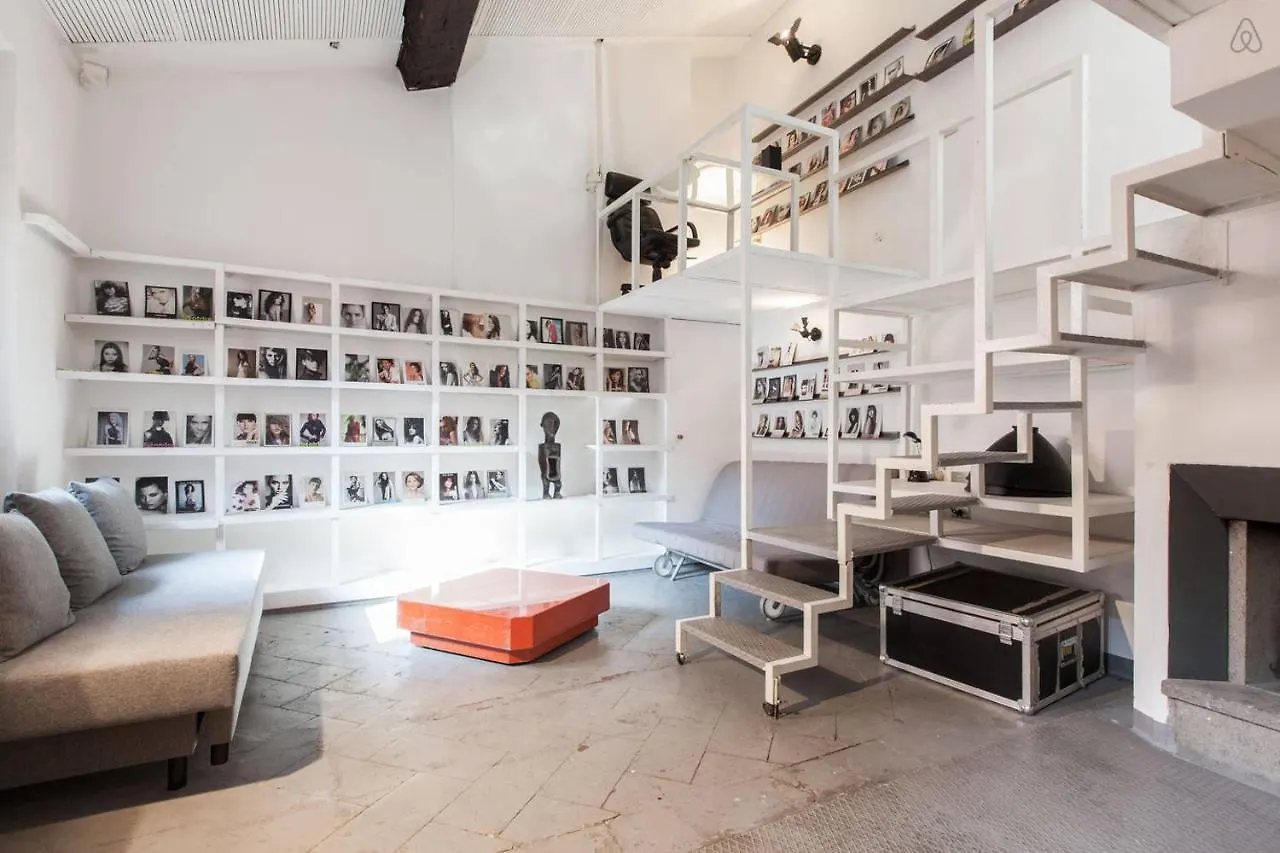Casa Milano- Apartments And Rooms Italy