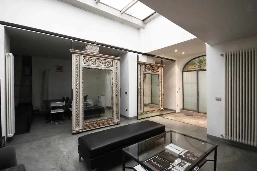 Casa Milano- Apartments And Rooms Italy