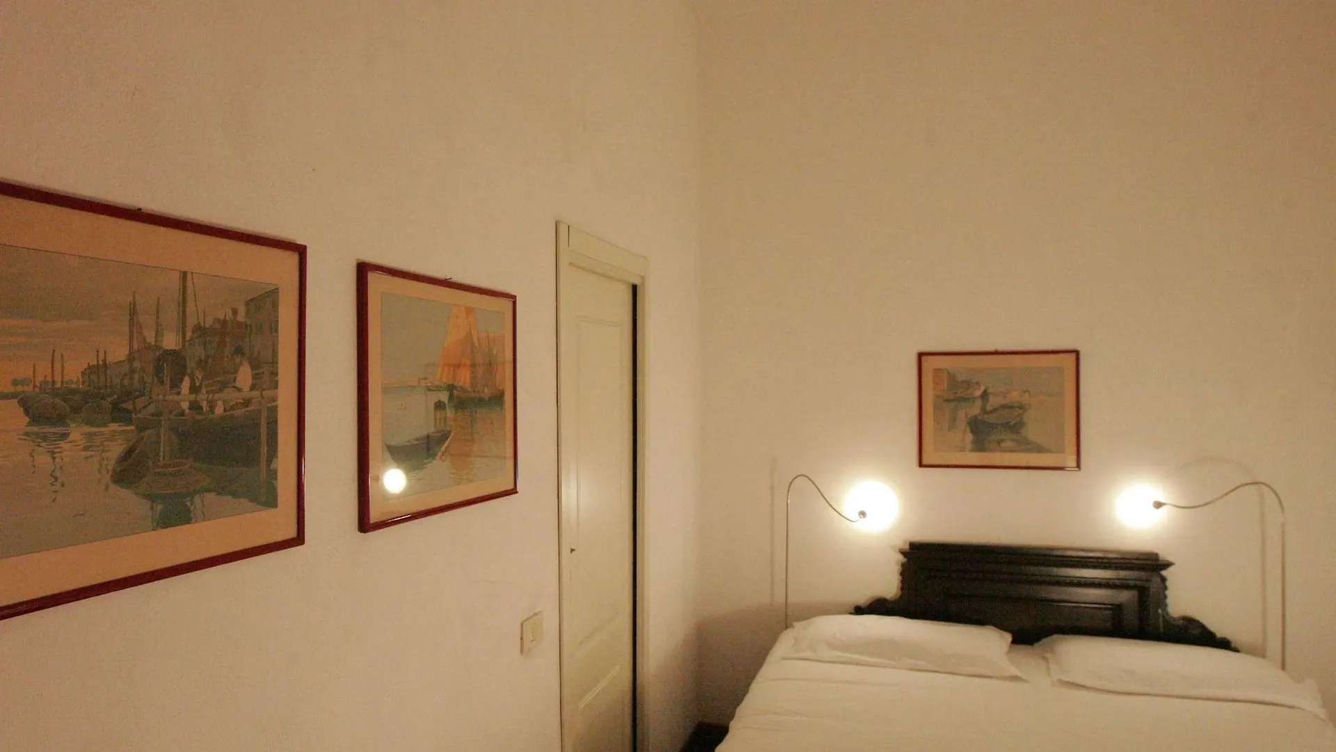 Casa Milano- Apartments And Rooms 0*, Milan
